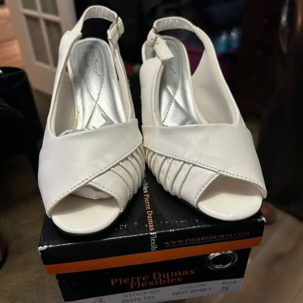 Pierre Dumas Flexibles slingback peep-toe heels